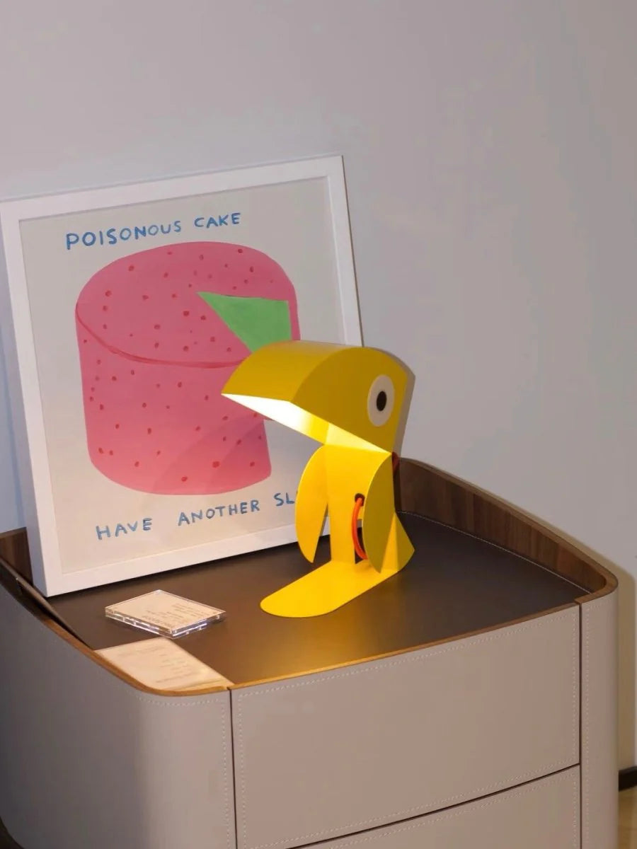 Memphis Cute Parrot Whimsical Desk Lamp – Eclectic Study Light with Full-Spectrum Eye Protection