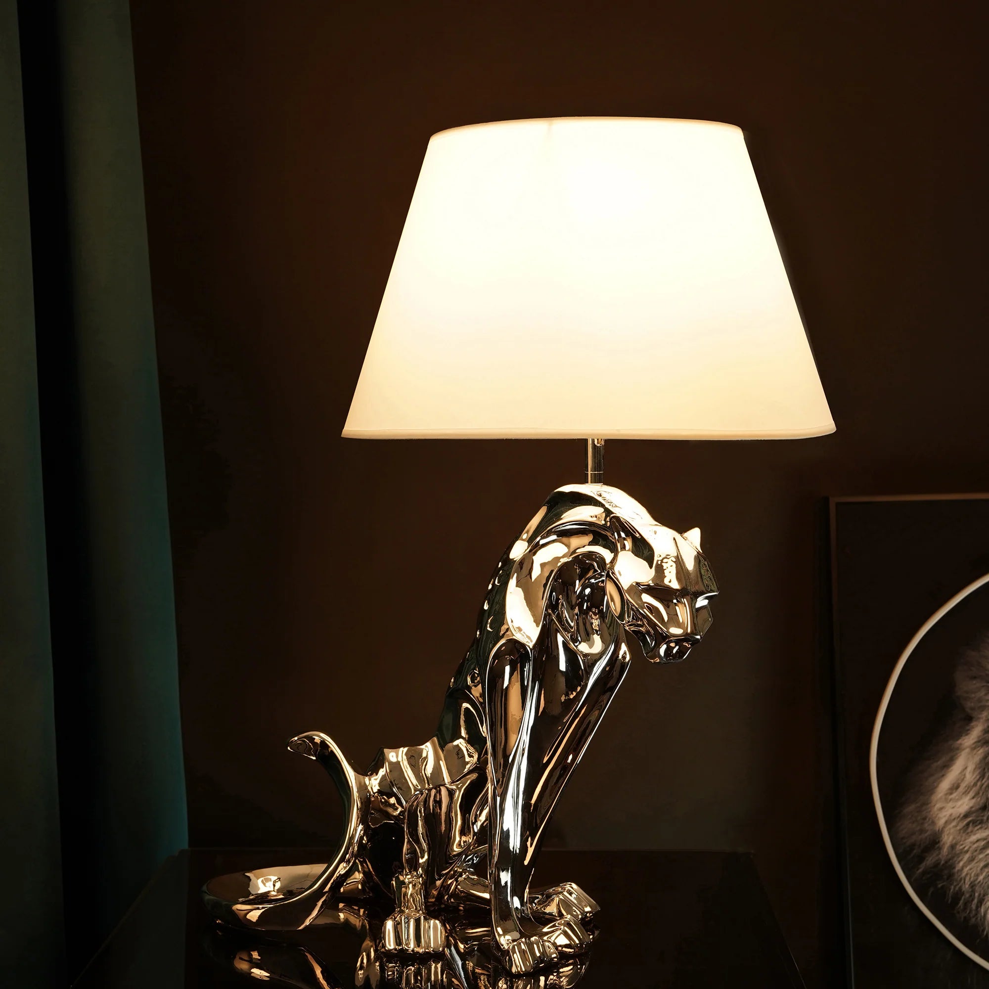 Luxury Jaguar Table Lamp for Bedroom and Living Room Decor